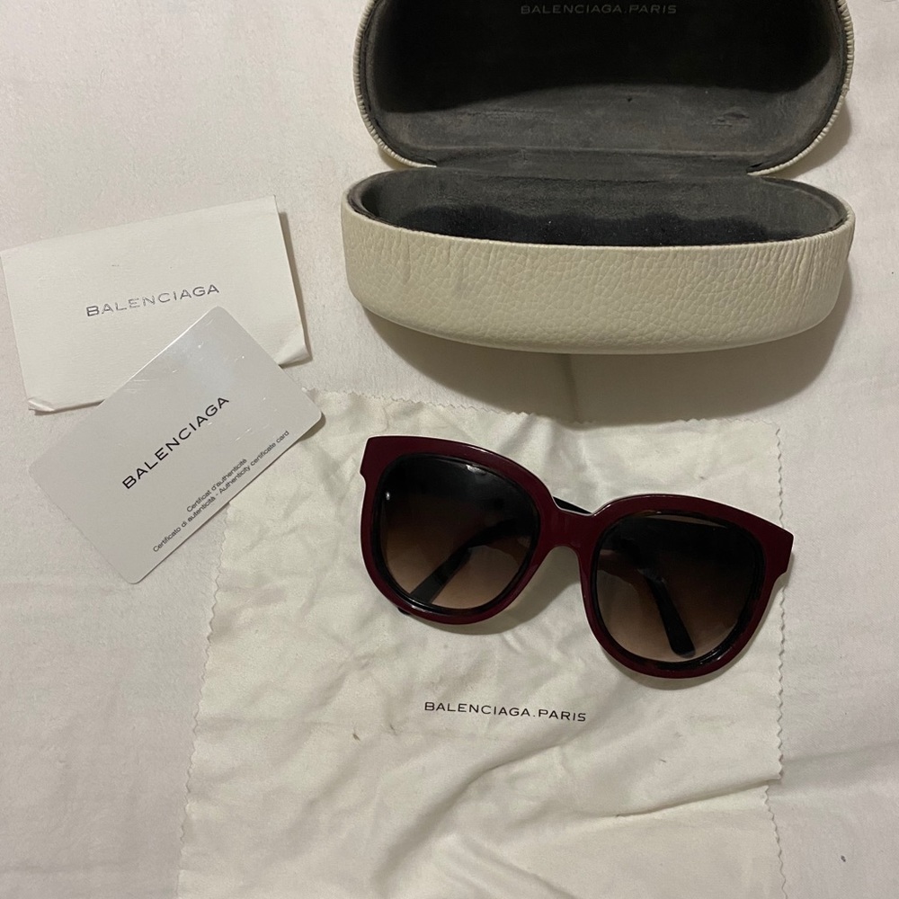 Women’s sunglasses